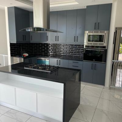 41. Kitchen 01