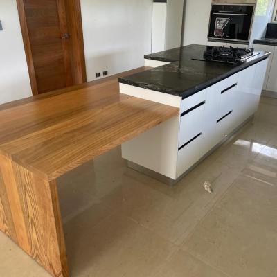 42. Kitchen 02