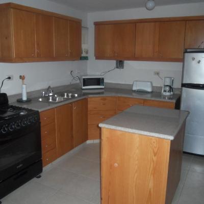 14. Kitchen 01