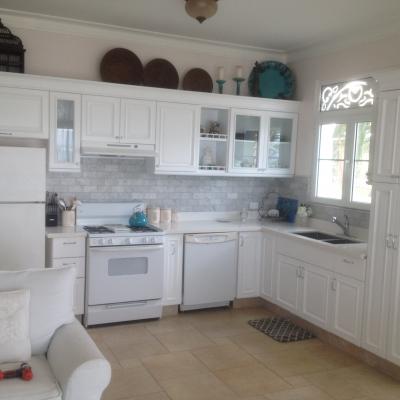 18. Kitchen 01