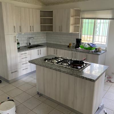 38. Kitchen 01