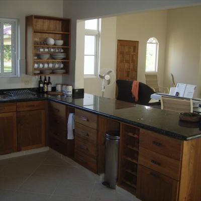 4. Kitchen 02