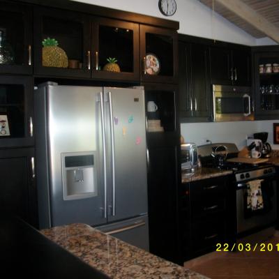 9. Kitchen 02