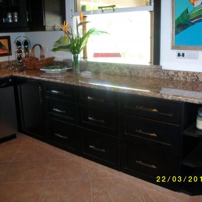 9. Kitchen 04